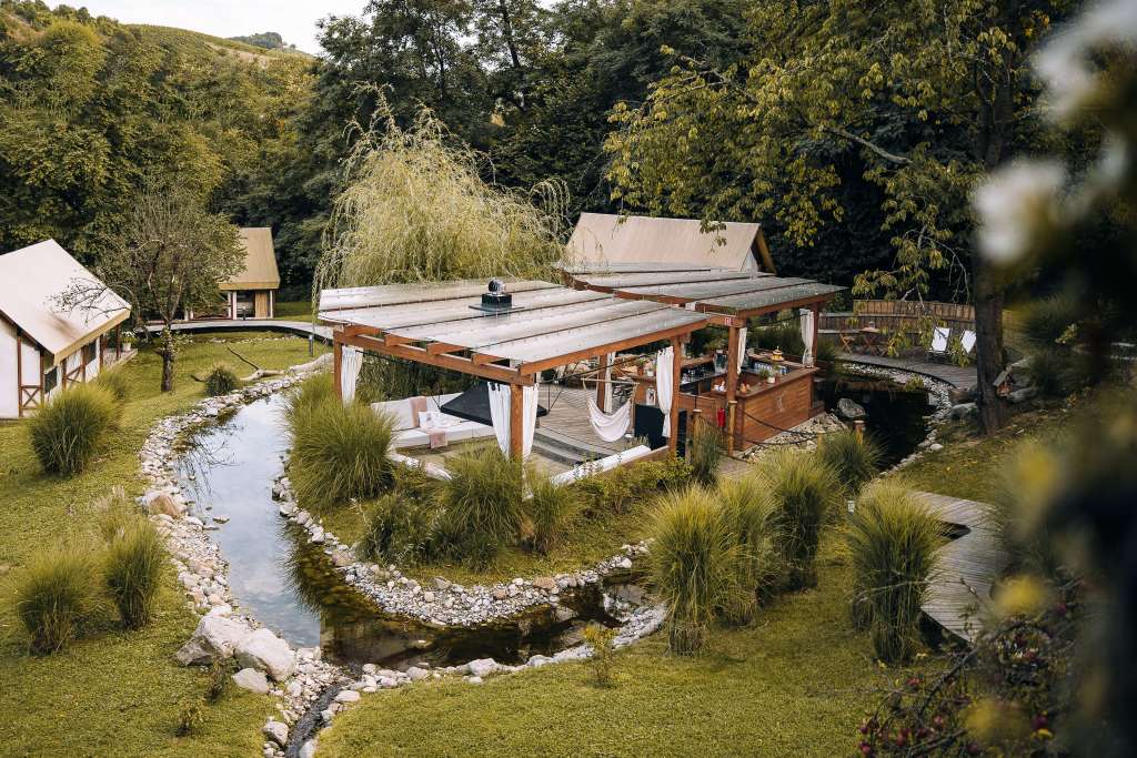 vineyard glamping in slovenia