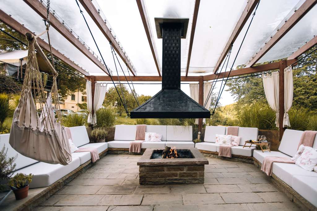 vineyard glamping in slovenia